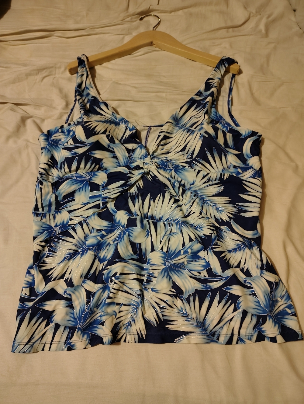 Like New-Raya Sun Blue and Wht W/Silver Trimmed Leaves Tropical Women's Swim.